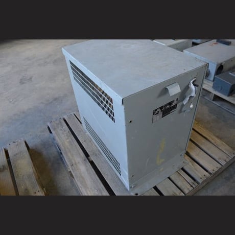 75 KVA 600 Primary, 208Y Secondary, Hammond, Dry Type Transformer 3 Phase - Image 1