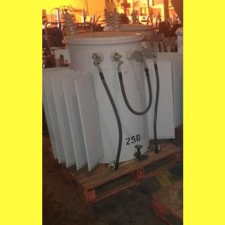 250 KVA 7200/12470Y Pri. 240/480 Sec., Sunbelt, Pole Mount Transformer - Image 1