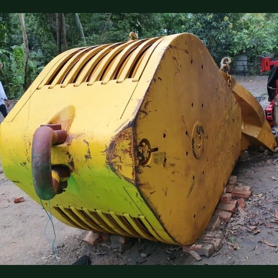 270 Ton, Top Oil Field Ind. Ltd. #National 760-H-650, Travelling Block & Hook, 13.5' L x 6' width x 3.5' H - Image 2