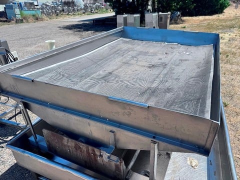Stainless Steel Cooling Pan, 5' wide x 88" long cooling pan, perforated screen deck, 15" deep pan body, 2" - Image 3