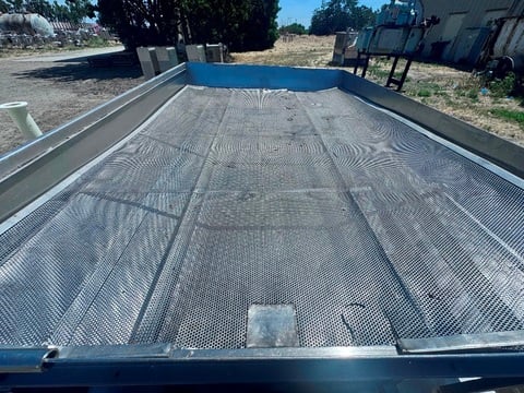 Stainless Steel Cooling Pan, 5' wide x 88" long cooling pan, perforated screen deck, 15" deep pan body, 2" - Image 4