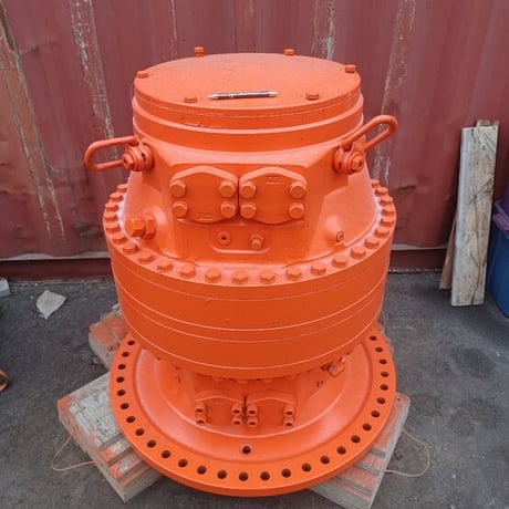 30200 cc per rev Hagglunds #CBP 560, Hydraulic Drive Motor, 160 kNm Torque, 5076 PSI, 135, Used - Image 1