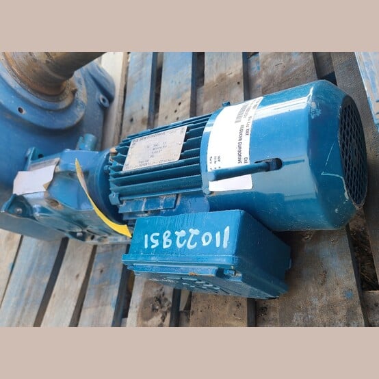 0.75 HP 1700 RPM Sew-Eurodrive #K37A, Gearmotor, 58.60:1 Ratio, 3 phase, 330/575 Volts - Image 1