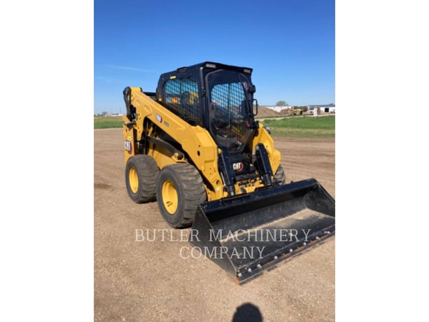Cat 260, Skid Steer Loader, 412 hours, S/N: 5L901556, 2025 - Image 2
