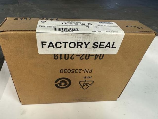Allen-Bradley ControlLogix drawout Module 1756-OB16E 10-31.2V DC - Image 2