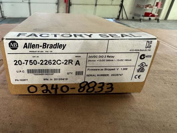 Allen-Bradley I/O Option Module 20-750-2262C-2R 24 VDC - Image 1