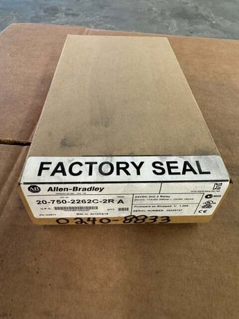 Allen-Bradley I/O Option Module 20-750-2262C-2R 24 VDC - Image 2