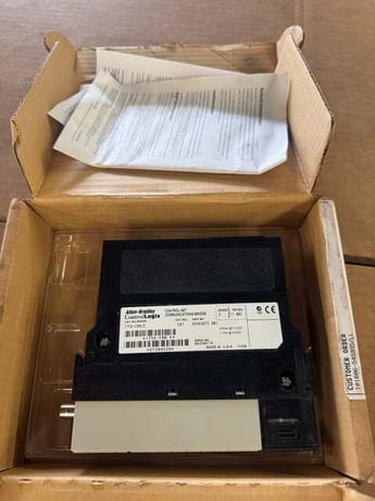 Allen-Bradley ControlNet Communications Bridge Module 1756-CNB/E 24 VDC - Image 1