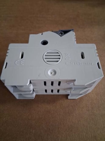 Allen-Bradley Class CC Fuse Holder 1492-FB2C30-L 600V - Image 3