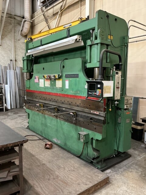 175 Ton, Cincinnati #175CBx10FT, press brake, 10' overall, 10" stroke, 30 HP, 460 V. - Image 3