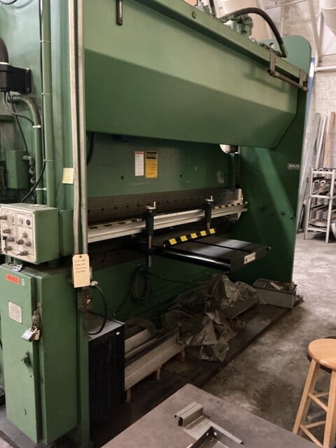 175 Ton, Cincinnati #175CBx10FT, press brake, 10' overall, 10" stroke, 30 HP, 460 V. - Image 9