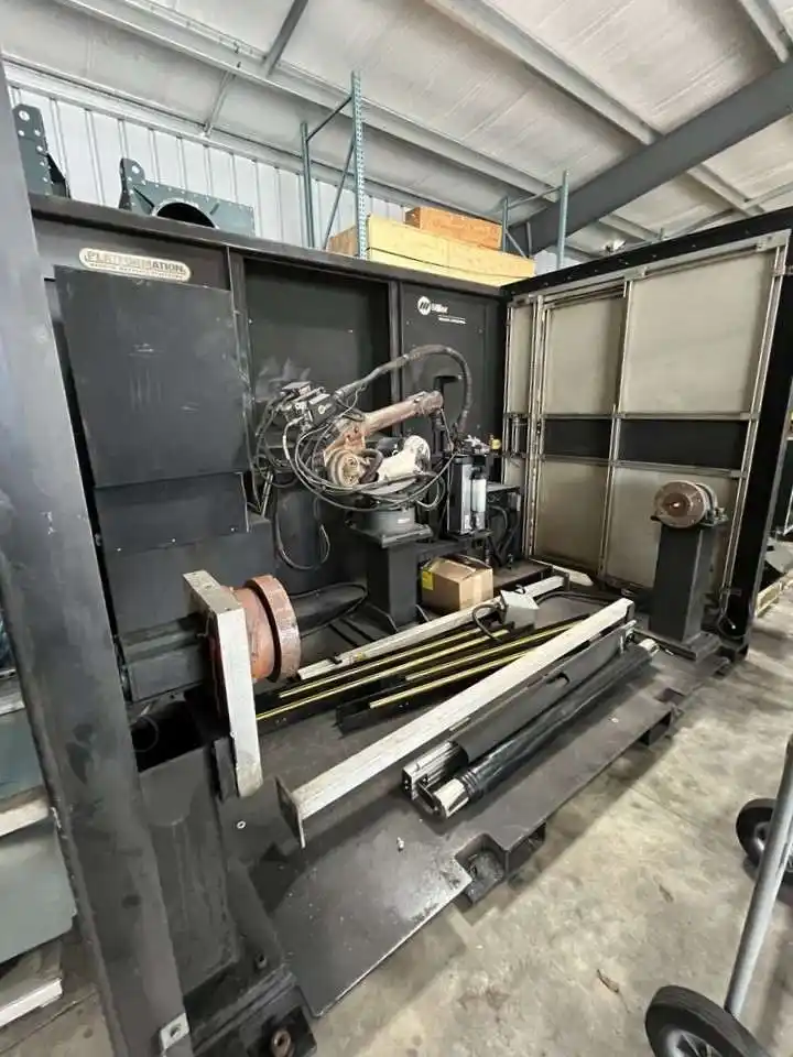 Robotic weld cell, Genesis / Miller / Panasonic, 2011 - Image 2