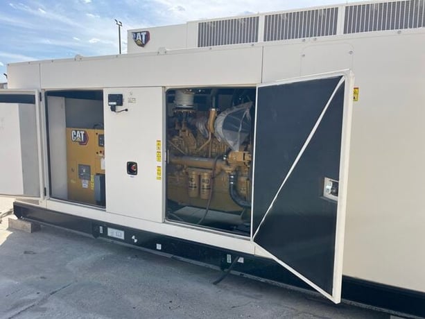 600 KW Caterpillar #D600GC, Diesel Generator Set, 480 Volt, 1800 RPM, 1200 amp circuit breaker, GCCP1.2 - Image 3