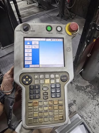 Motoman, Arc World II 6000HD, robotic weld cell, NX100 Control, 1885mm reach, 2007 - Image 7