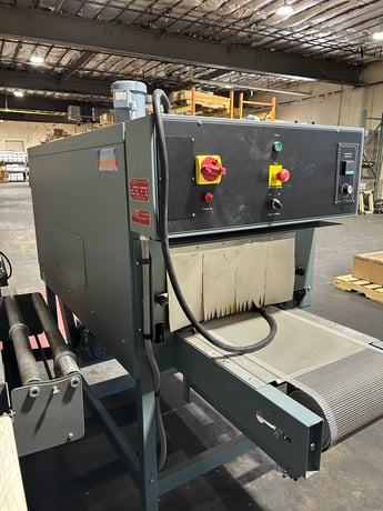 Shanklin #T-71, Shrink Tunnel, 60" L x 22" width x 10" H passage, 92" conveyor, variable speed Teflon mesh - Image 2