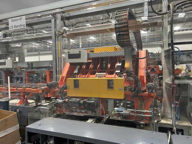 QS Group, sheet metal door fab line, loading station, punching bench, transfer system, long side bending - Image 3