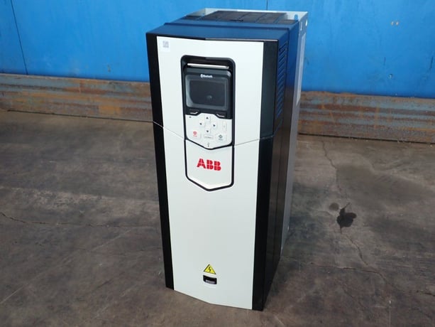 ABB #A cs880-01-052a-5+p9, ACS880 Variable Frequency Drive, 40 HP - Image 2