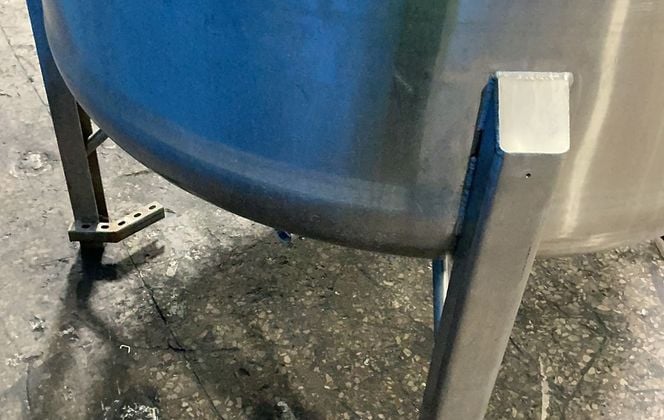 1,700 gallon Stainless Steel Tank, 74" diameter x 150" OAH - Image 5