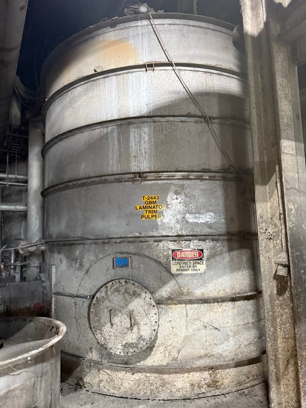 11500 gallon Stainless Steel Tank, 12' diameter x 14' tall, cylinder shape, 1995 - Image 1