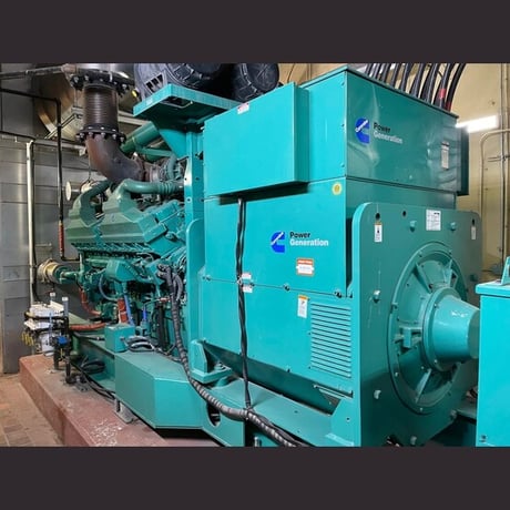 1750 KW Cummins #DQKB-5641334, Diesel Generator, Standby Duty, 600 Volts, 250 Hours, 2004 - Image 1