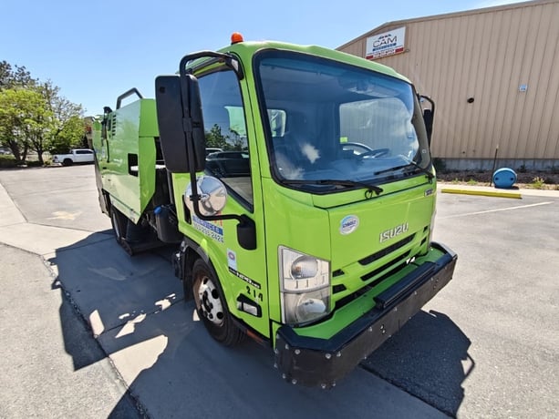 Schwarze #SuperVac-Galeforce, road broom truck, 77350 miles, fair shape, 2022 - Image 3