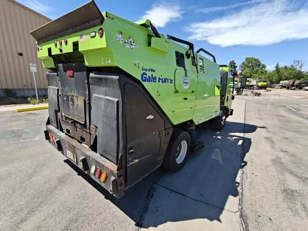 Schwarze #SuperVac-Galeforce, road broom truck, 77350 miles, fair shape, 2022 - Image 5