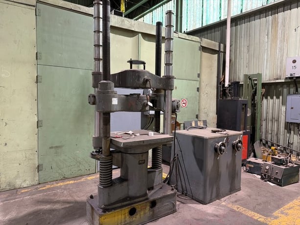 Baldwin, Universal Testing Machine - Image 1