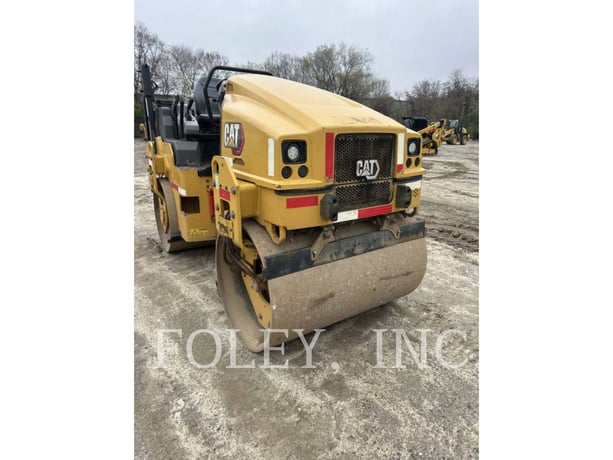 Caterpillar CB4.0-03, 2124 hours, S/N: 64900260, 2022 - Image 2