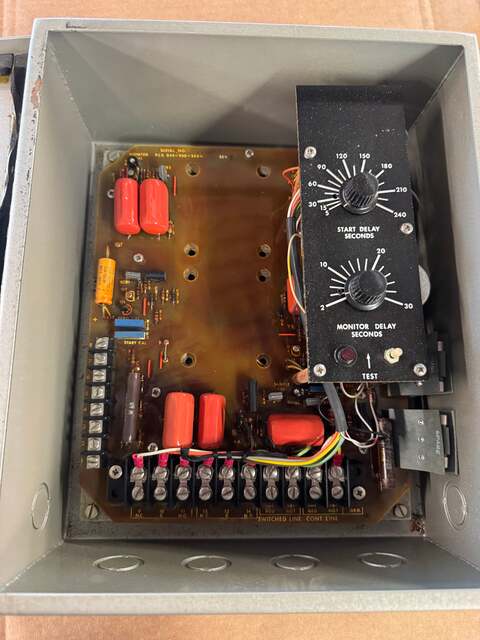 Robertshaw Vibration Monitor 561-WO 117V Allis-Chalmers / 125V DC - Image 3