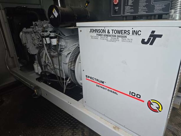 100 KW Detroit Diesel Spectrum, Diesel Generator, 60 HP, 3ph, Enclosed, 300 hours - Image 10