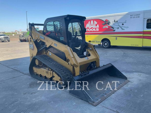 Caterpillar 259D3, 988 hours, S/N: CW930757, 2024 - Image 1