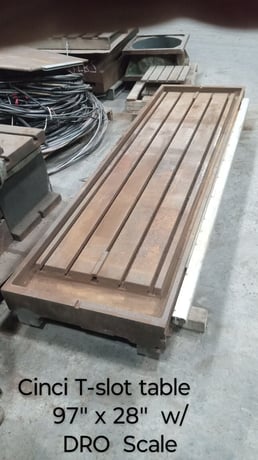 97 x 28 Cincinnati Hydrotel, milling machine table, no holes or grooves, no welds or cracks - Image 2