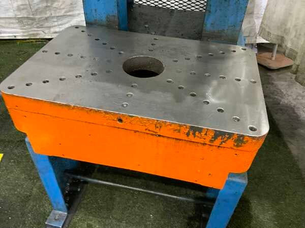 60 Ton, Federal #60, OBI flywheel press, 6" stroke, 15" Shut Height, 90 SPM, 7.5 HP, air clutch & brake, 1981 - Image 7