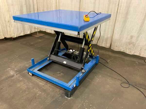3300 lb. Global Industrial #HW154848-HF, 48" x 48" hydraulic scissor lift table, 40" lift height, 1.5 HP, 2022 - Image 1