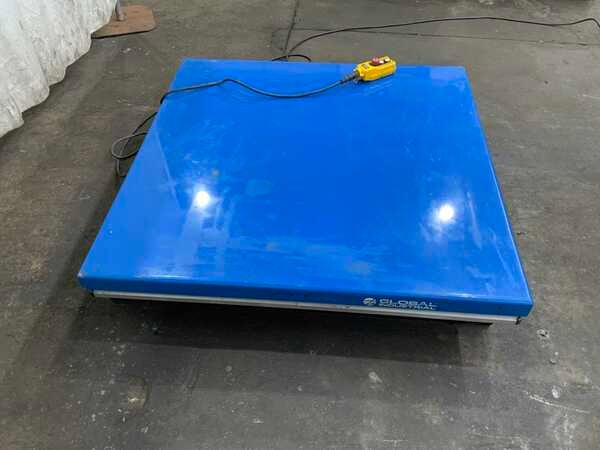 3300 lb. Global Industrial #HW154848-HF, 48" x 48" hydraulic scissor lift table, 40" lift height, 1.5 HP, 2022 - Image 8
