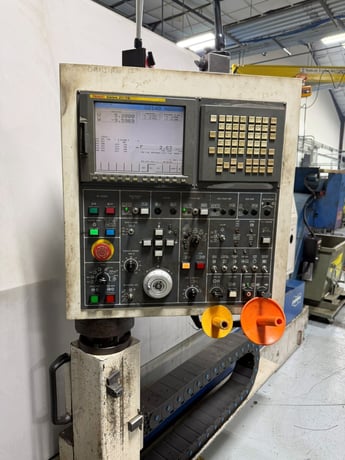 Daewoo Doosan #Puma-800L, CNC universal big hole lathe, 40.5" swing, 24" chuck, 12.6" bar, 141" centers - Image 1