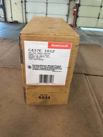 Honeywell Gas/Air Pressure Switch C437E1012 120/240 Vac - Image 2