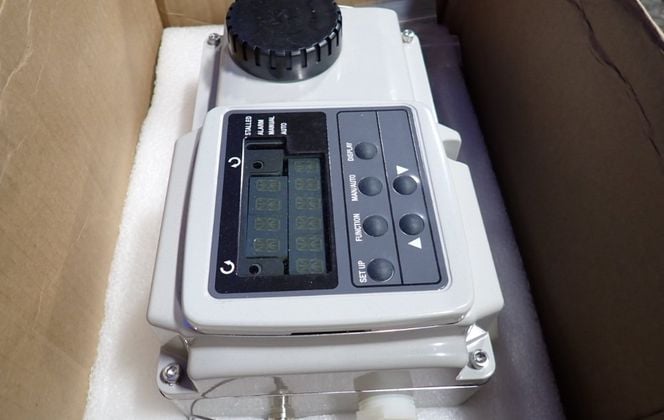 Honeywell #2001-400-090-126-200-20-101000-1-0-00, Electric Actuator, 400 lb-in torque, digital display - Image 3