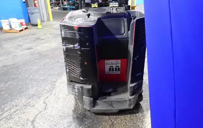 4500 lb. Raymond #EZ-R40TT, Electric Stand-Up Reach Forklift, 200" lift height, 85" mast height, 4" x 42" - Image 7