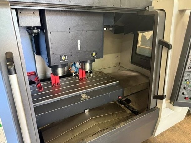 Daewoo Doosan #DMP-500/2SP, twin spindle CNC vertical machining center, dual 24 automatic tool changer, 40.9" - Image 5