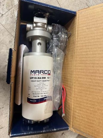 Marco Fluid Tech #UP10-XA/DM, heavy-duty gear pump, 3/8" BSP, 101.5 PSI, 12V - Image 2