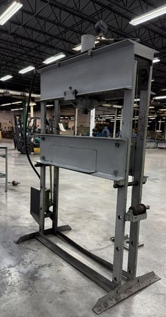 60 Ton, Rodgers #S-60-13-2, H-Frame hydraulic press, 13" stroke, 45" between frames, hand crank - Image 7