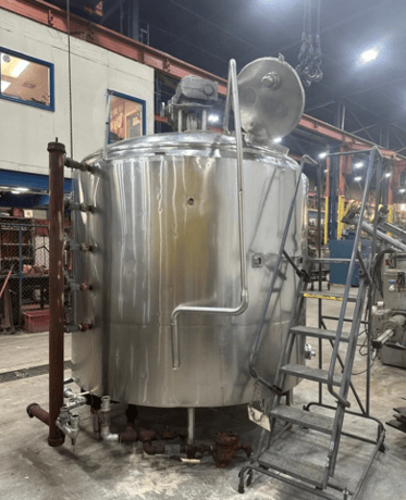 1500 gallon Mojonnier, Stainless Steel Half-Pipe Jacketed Mixing Kettle, 7.5 HP, sweep agitator, top manway - Image 3