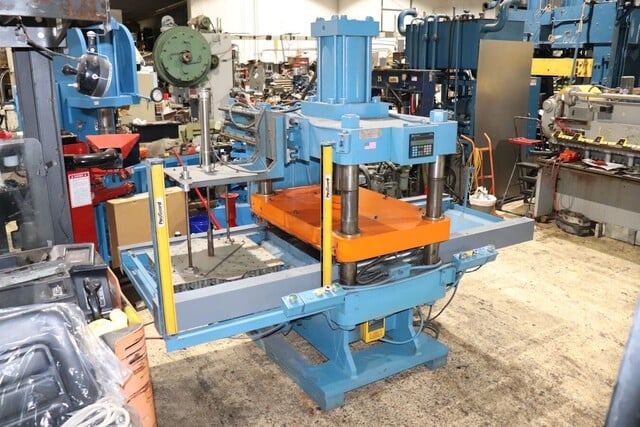 100 Ton, Central / Hannifin #M518-00, 4 Post Die Trim Press, 32" x32" bed, 18" Shut Height, 18" stroke, AB - Image 2