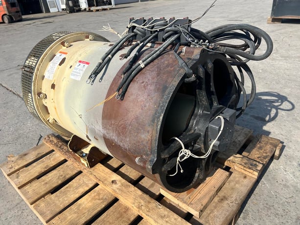 300 KW, 1800 RPM, Kohler #300REOZD, Generator End, 277/480 Volts, 12 poles, 750 hours, 2003 - Image 3