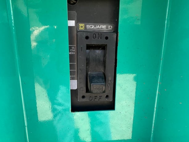 35 KW, 1800 RPM, Cummins/Onan #DGBB-3367339, Generator End, 120/240 Volts, 12 poles, 1833 hours, 1999 - Image 6