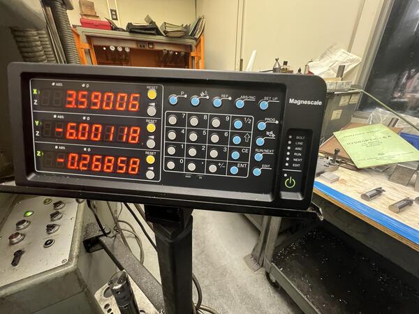 SIP #Hydroptic-6A, jig borer, 39.37" X, 31.29" Y, 31.49" Z, 2000 RPM, 12 HP, MT4, 33.14" x43.3" table, 1968 - Image 8