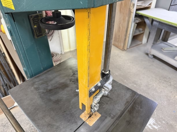 20-1/2" x 14" Bridgewood #PBS-540, vertical band saw, 20-1/2" x 28" table, 1997 - Image 7