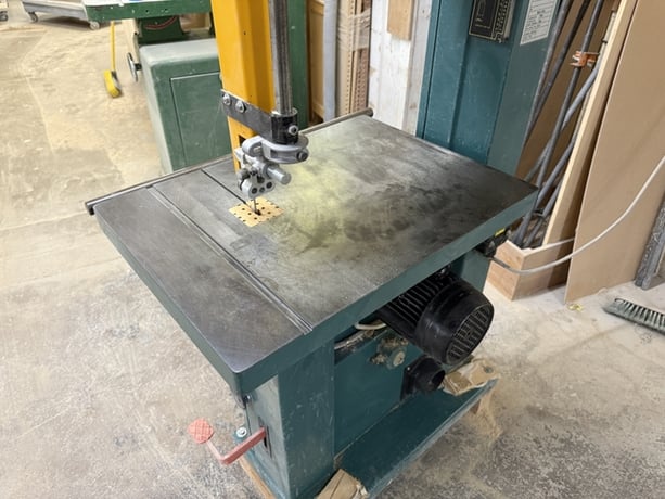 20-1/2" x 14" Bridgewood #PBS-540, vertical band saw, 20-1/2" x 28" table, 1997 - Image 8