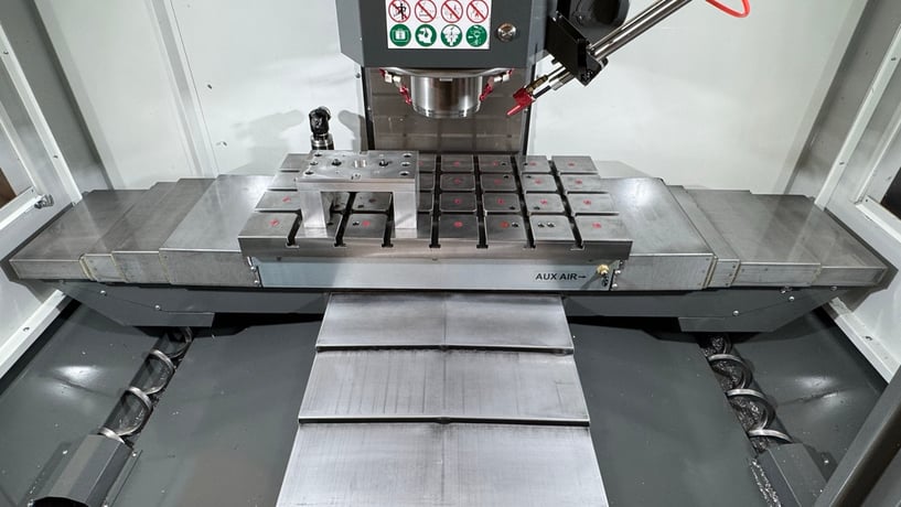 Haas #VM-2, 5-Axis vertical machining center, 30" X, 20" Y, 20" Z, 15000 RPM, CAT40, TRT210 5th Axis, thru - Image 4